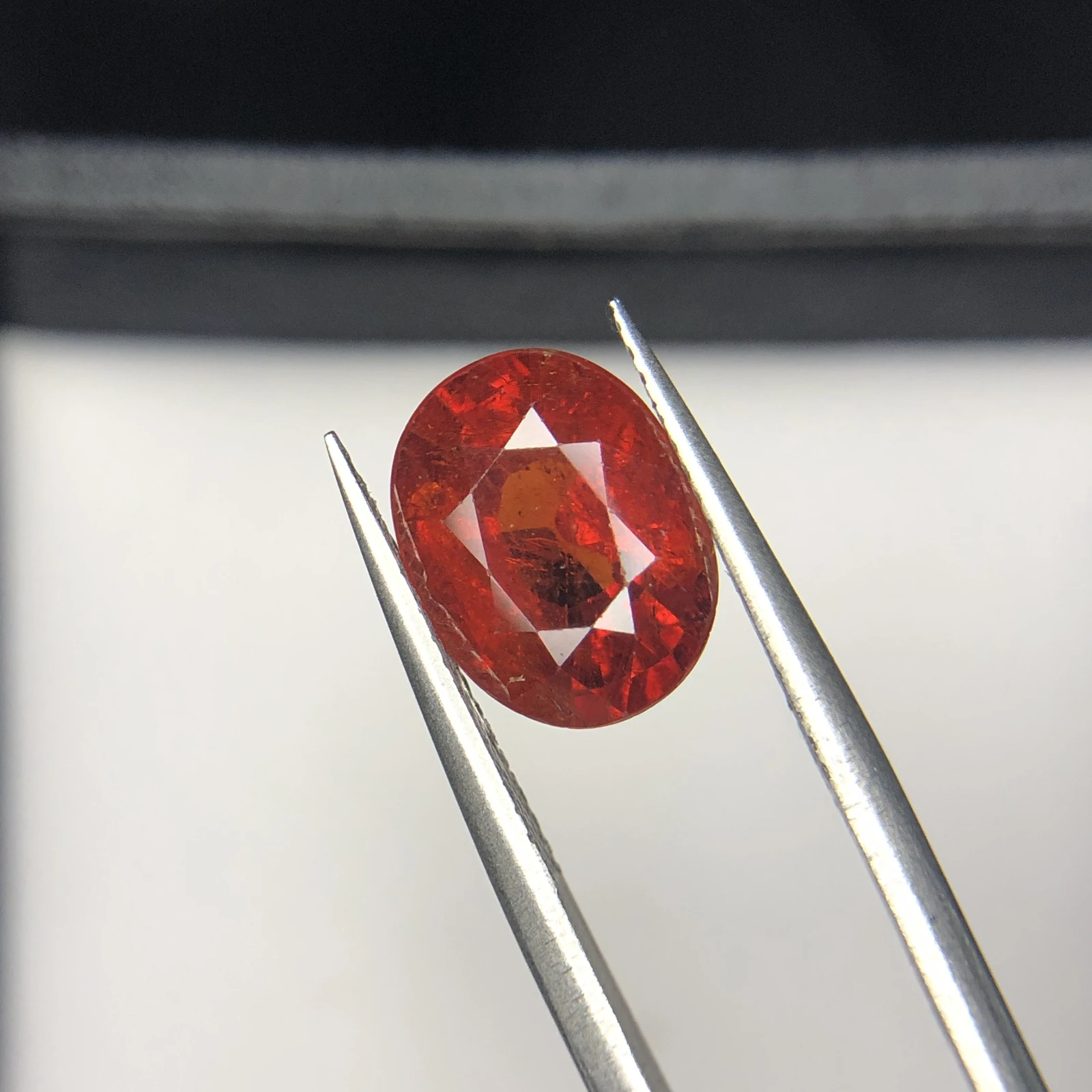 5.50 ct Natural Spessatine garnet loose gemstone oval shape — view 5