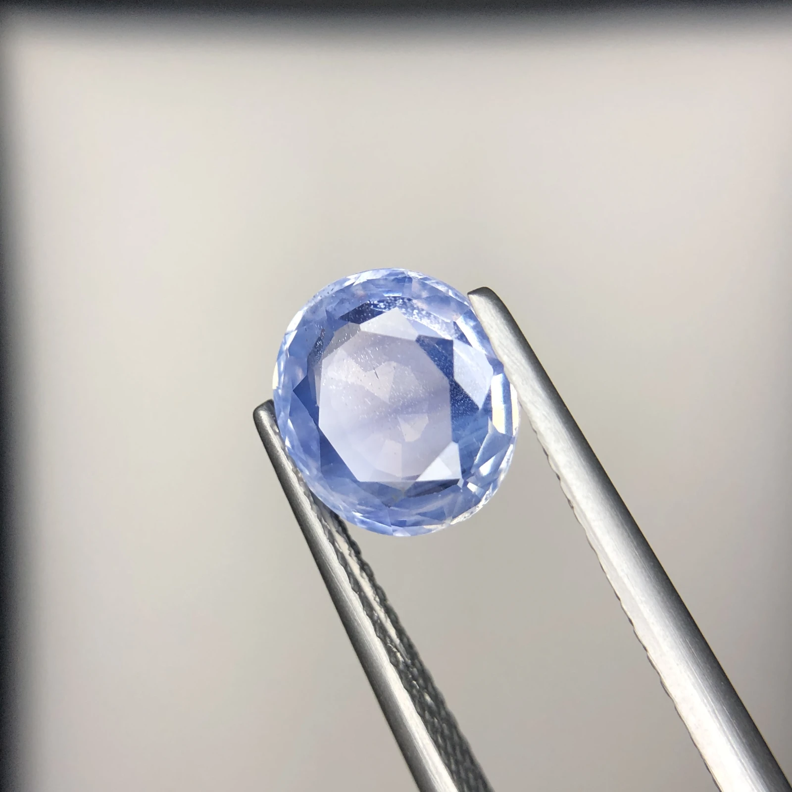 GGI Certified 2.32 CT Natural Untreated Blue Sapphire Oval Shape Loose Gemstone from Sri Lanka — view 6