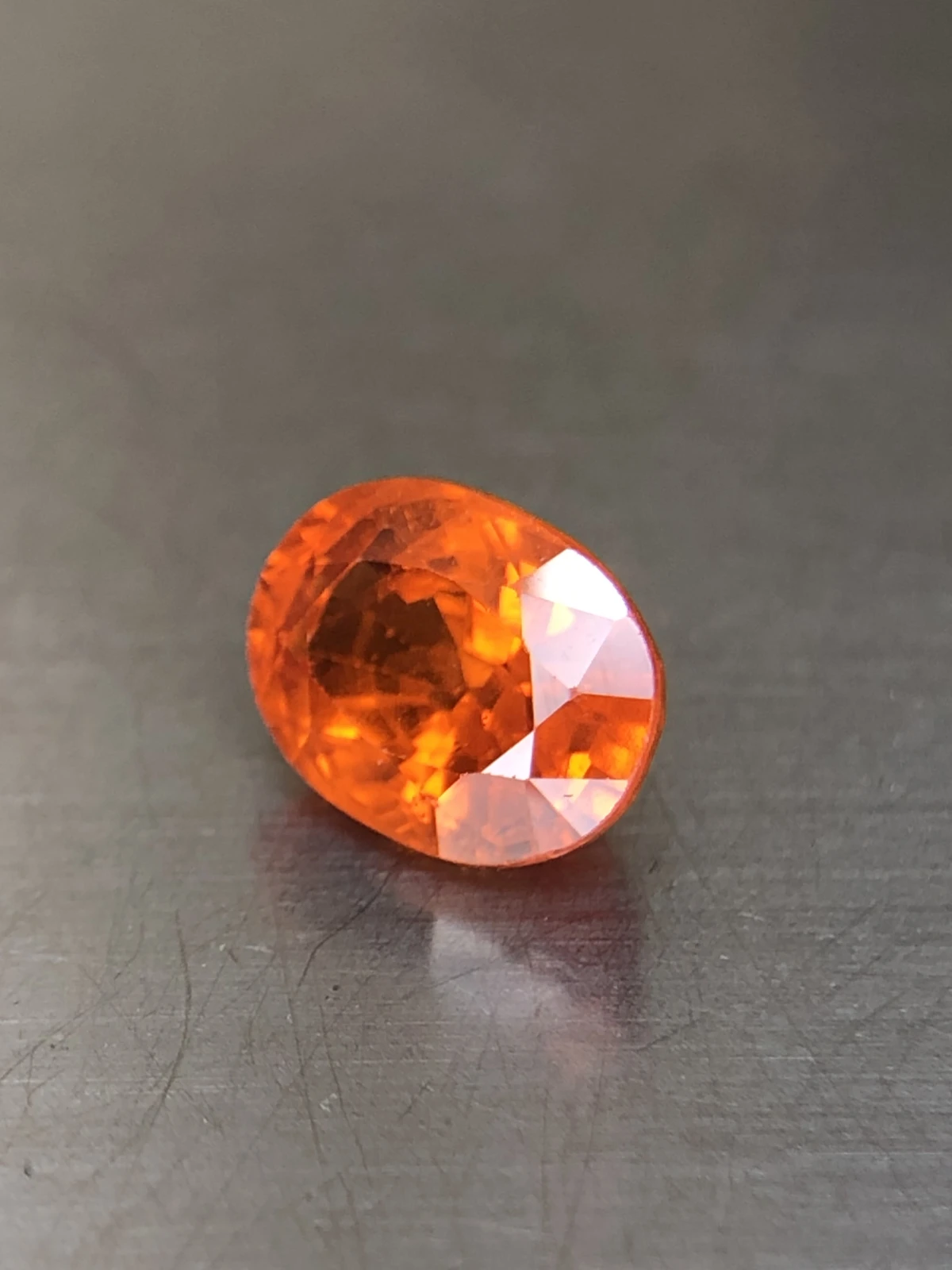 Mandarin Garnet 2.2 ct from Tanzania — view 3