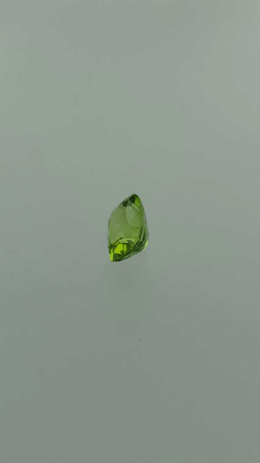 Peridot 2.7ct. in Fancy Cushion Cut from Pakistan — view 3