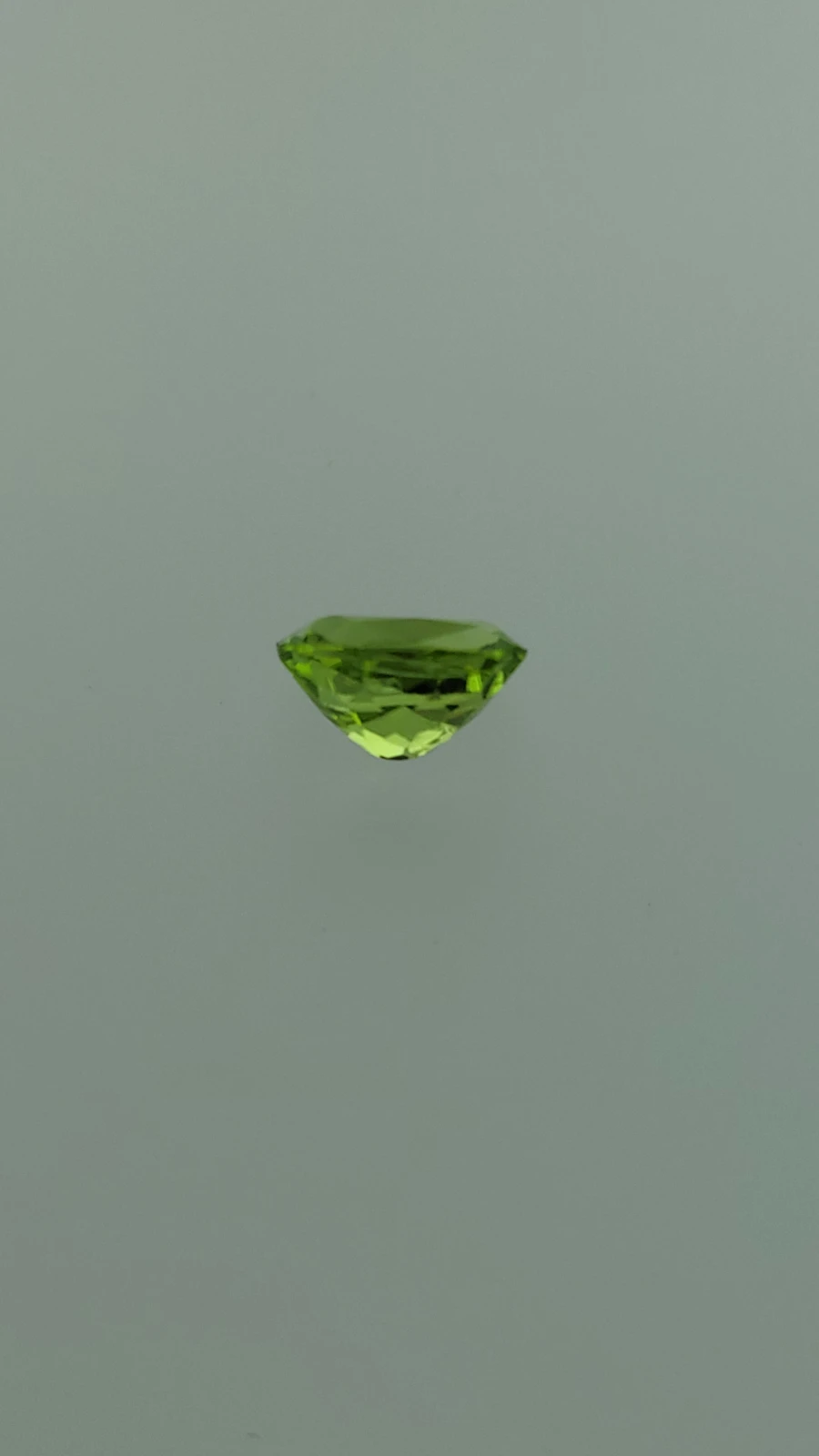 Peridot 2.7ct. in Fancy Cushion Cut from Pakistan — view 4