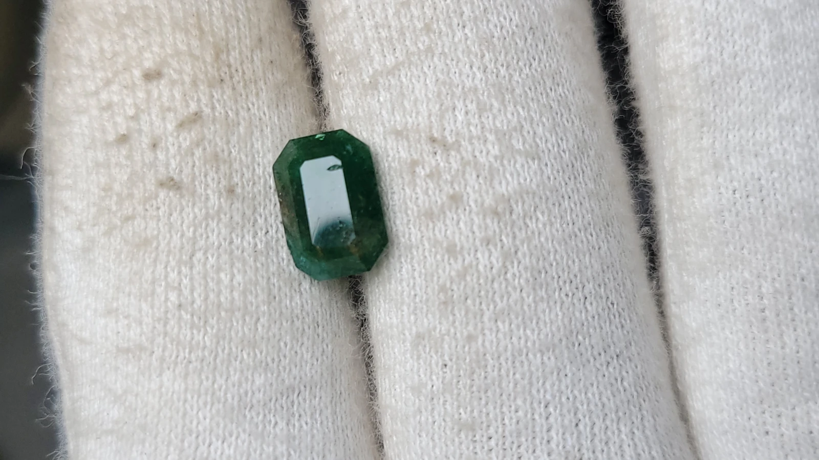 3ct Emerald Emerald cut From Pakistan — view 1