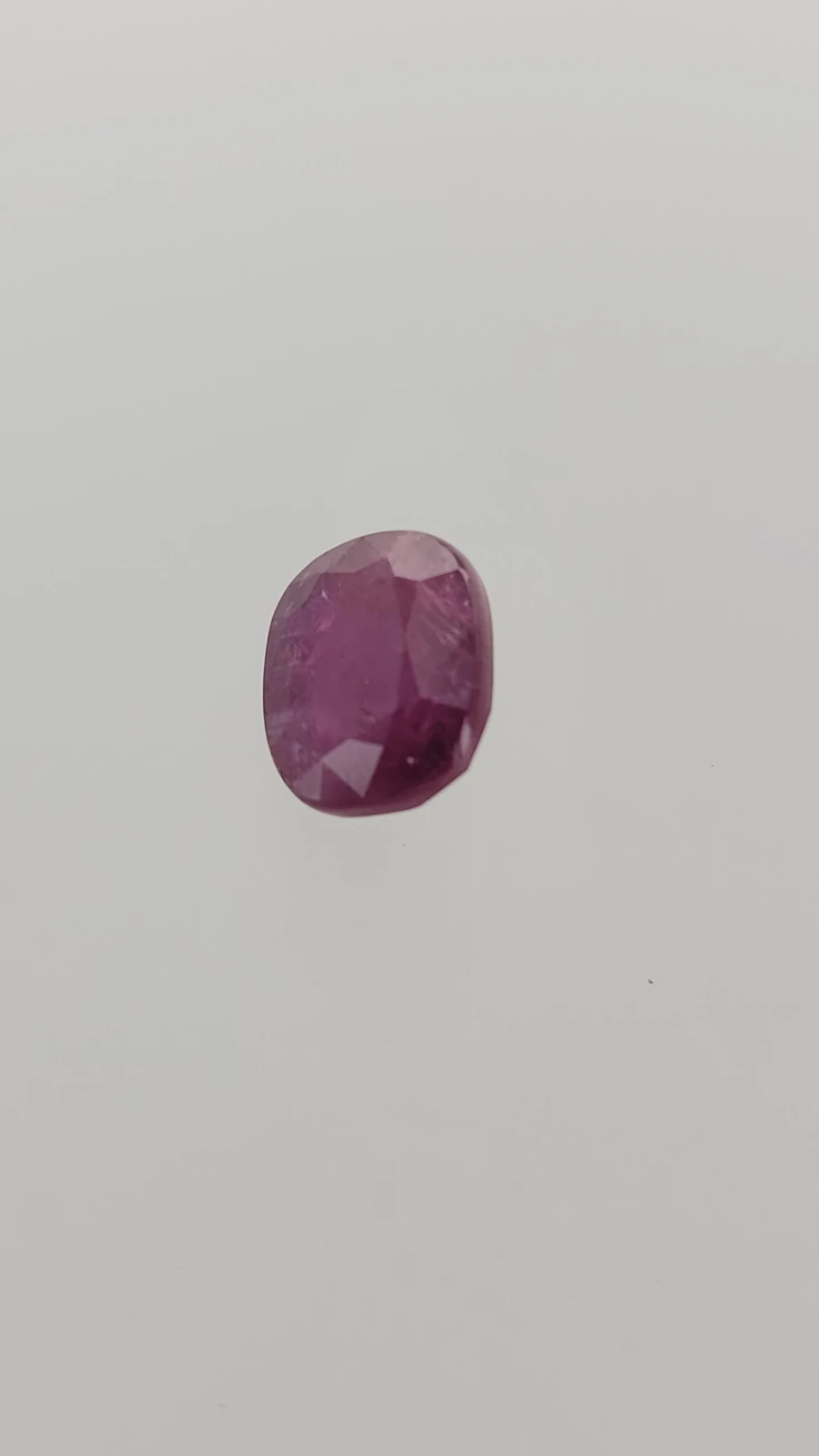 Natural Ruby 3.7ct in Oval Cut from Africa — view 4