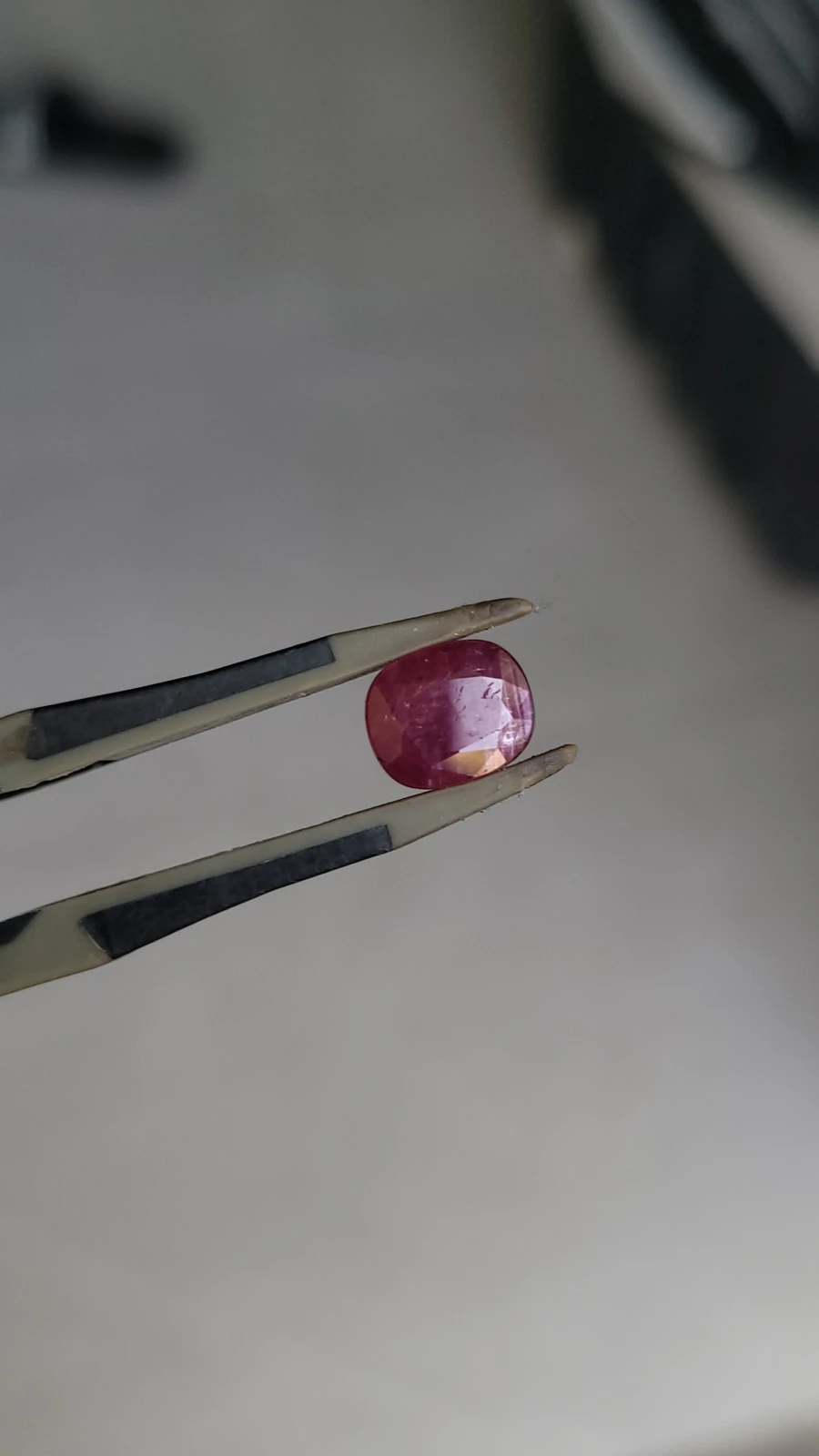 Natural Ruby 3.7ct in Oval Cut from Africa — view 5