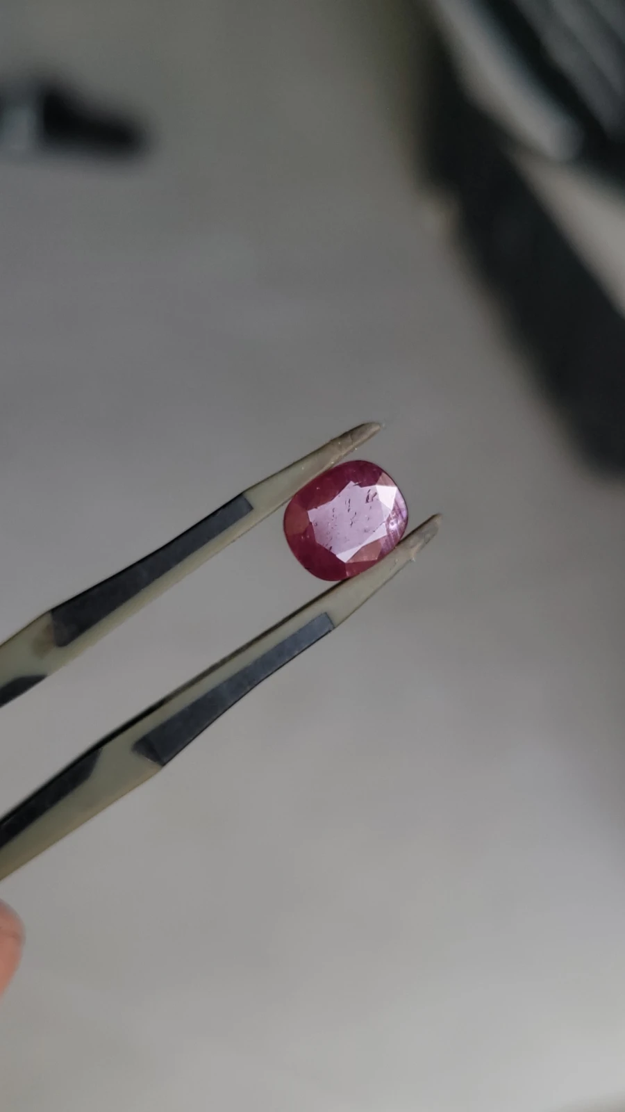 Natural Ruby 3.7ct in Oval Cut from Africa — view 6