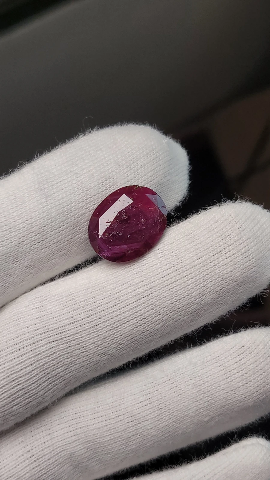Natural Ruby  15.2ct in Oval Cut from Africa — view 3