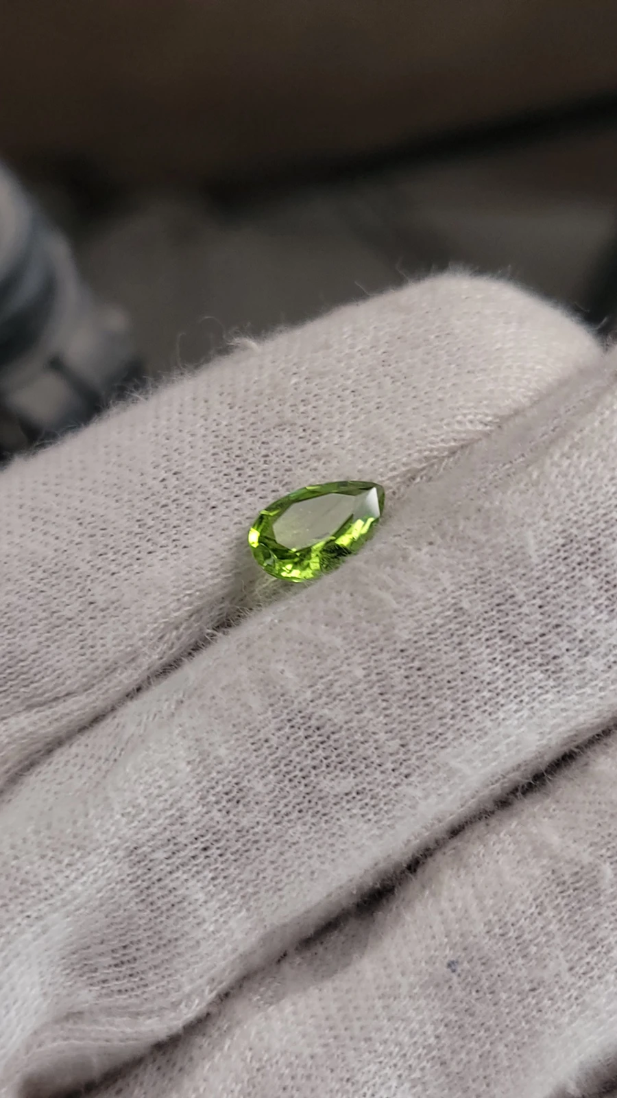 1.8ct Peridot Pear cut From Pakistan — view 2