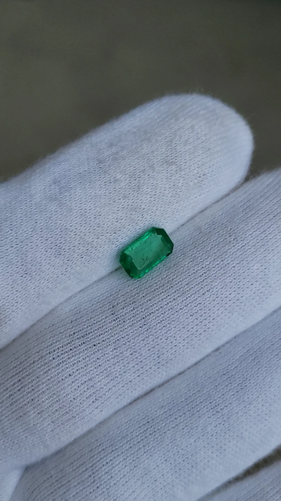 1.6ct Swat Emerald Emerald cut From Pakistan — view 1