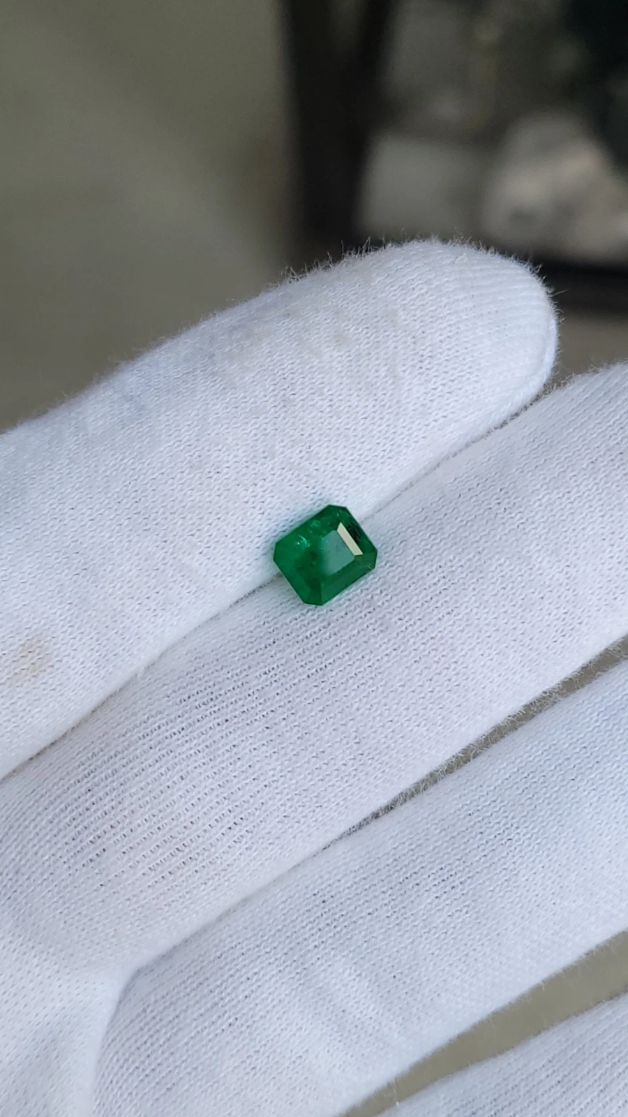 2.35ct Emerald Emerald Cut From Pakistan — view 3