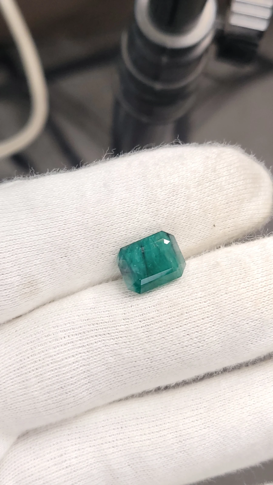 6.3ct Zambian Emerald Emerald cut From Africa — view 2