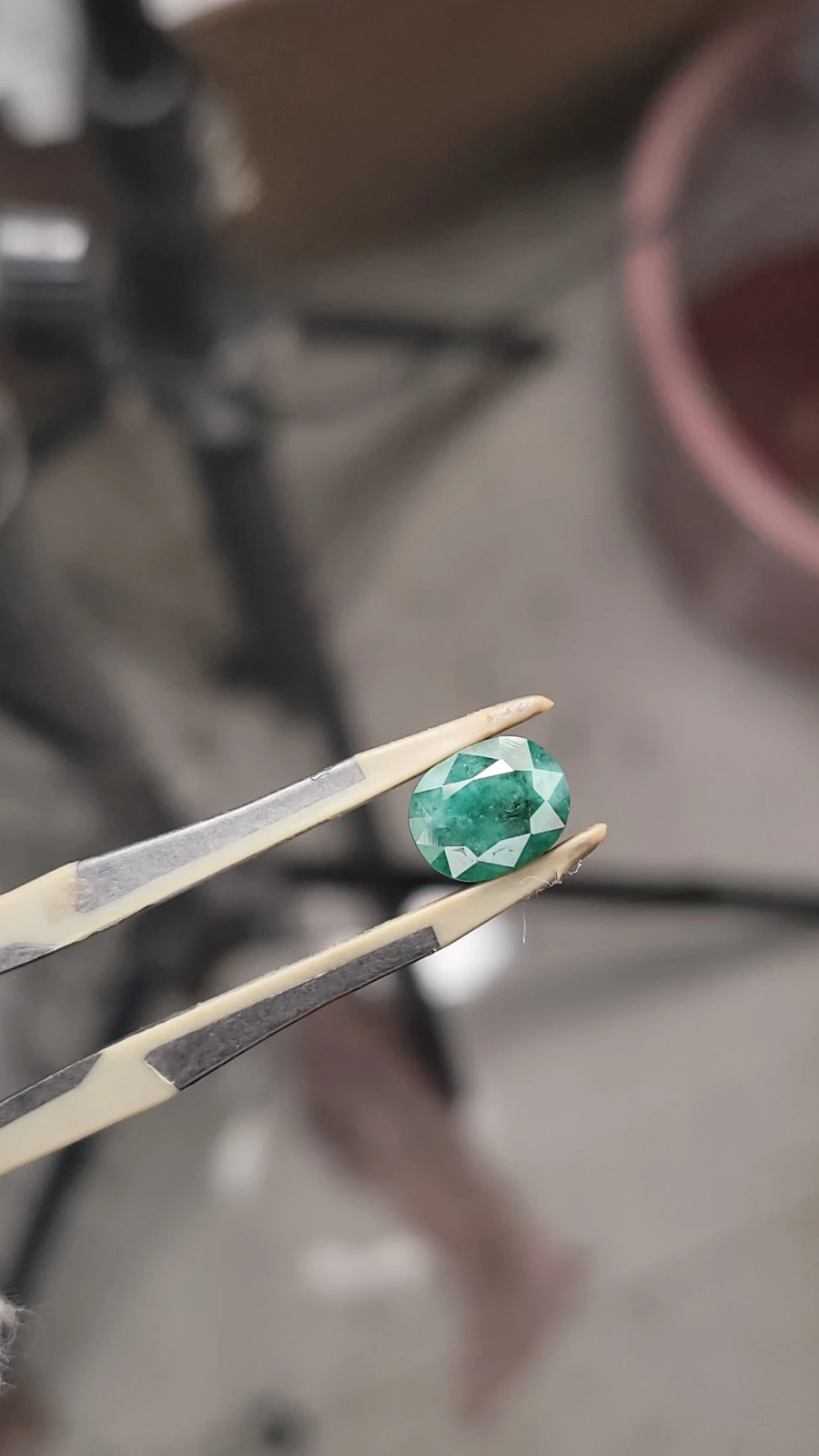 2.6ct Zambian Emerald Oval Cut From Africa — view 1