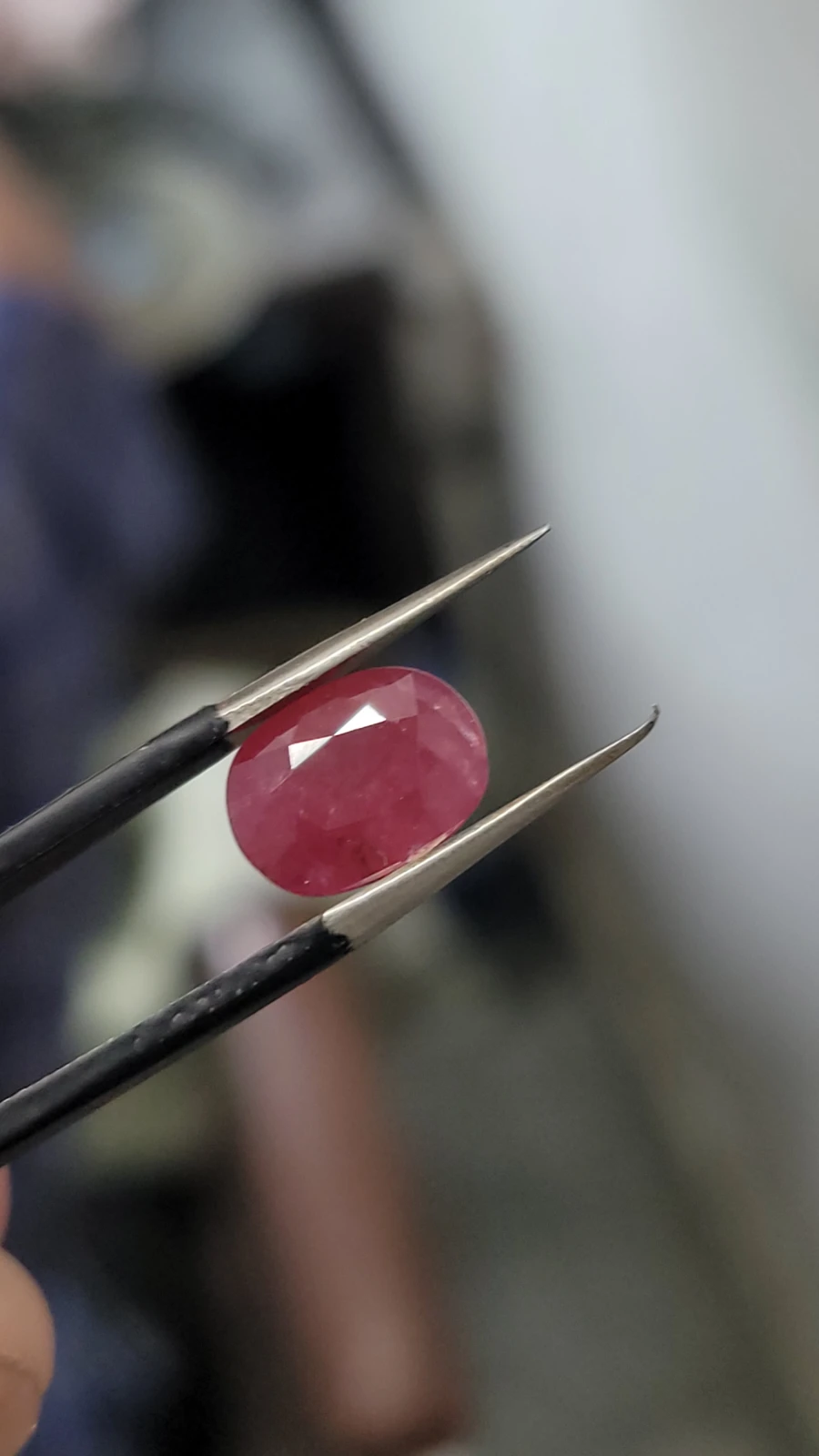 2.75 carats Ruby oval cut From Madagascar — view 4
