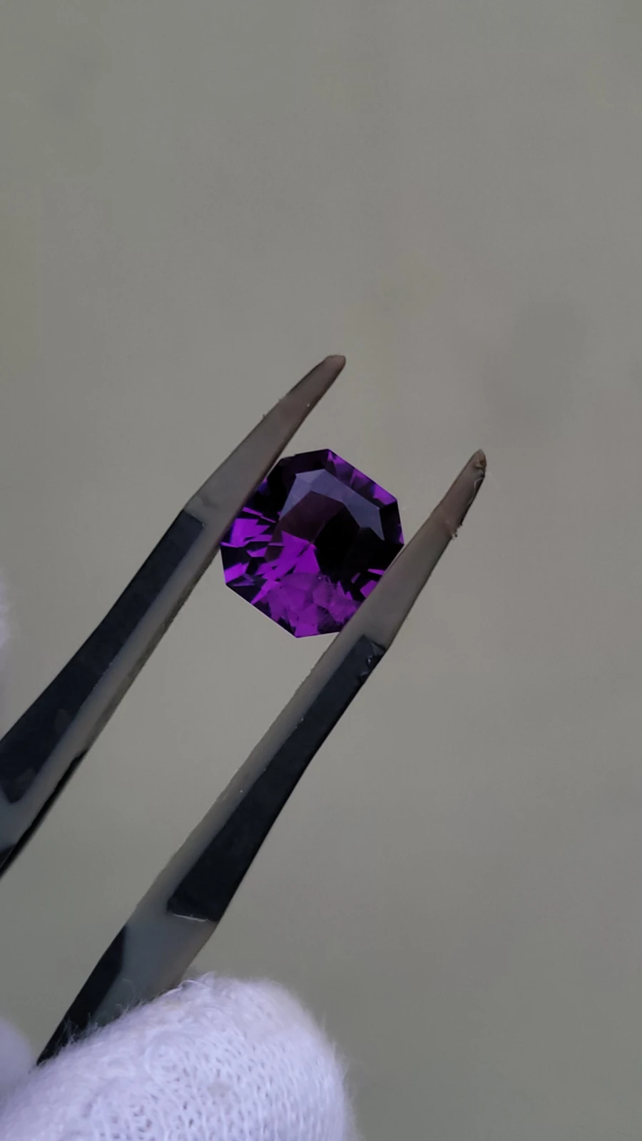 2.65 carats Amethyst Cushion cut From Brazil — view 3