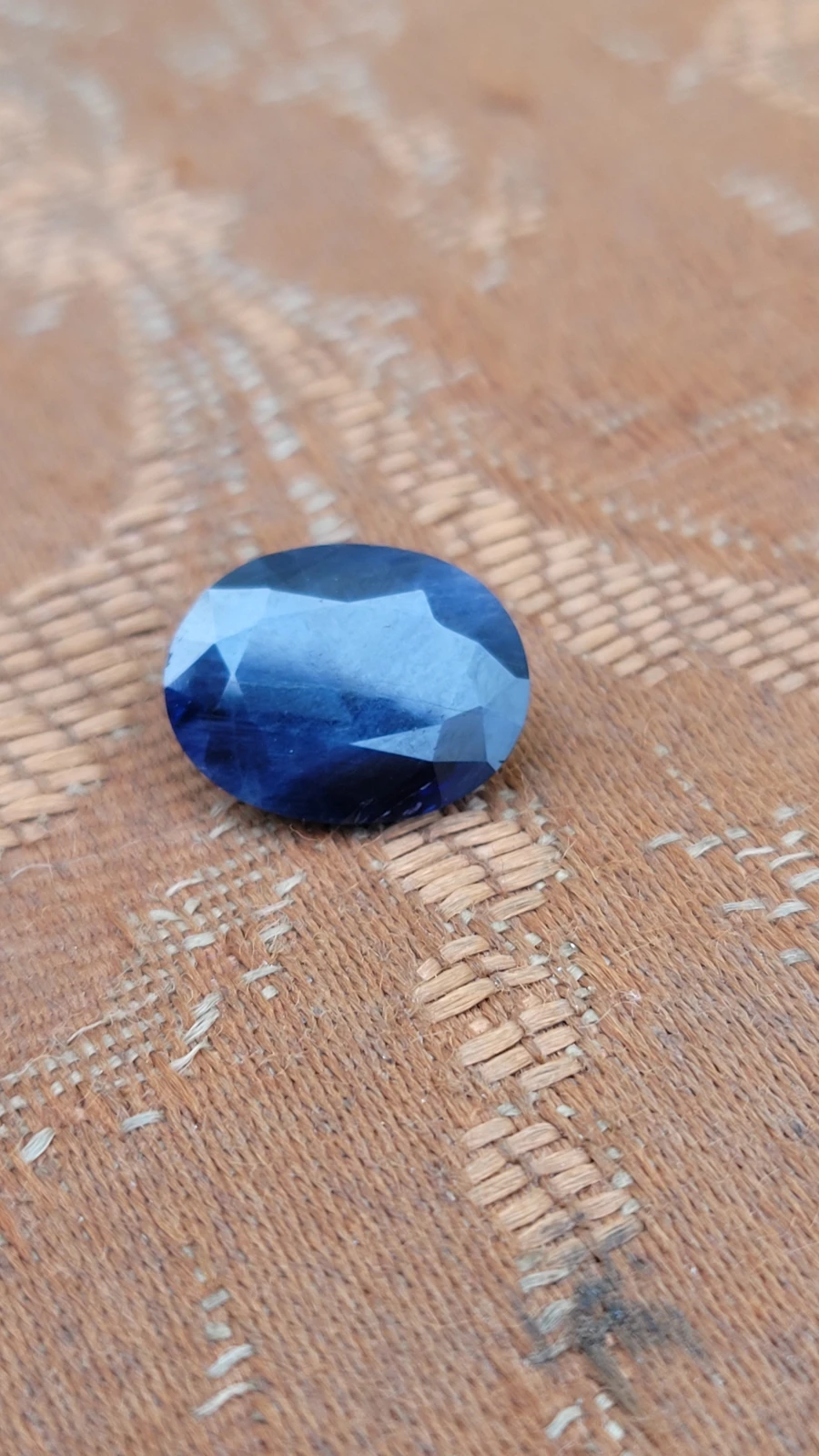 7.25 carats Blue sapphire Oval cut From Afghanistan — view 2