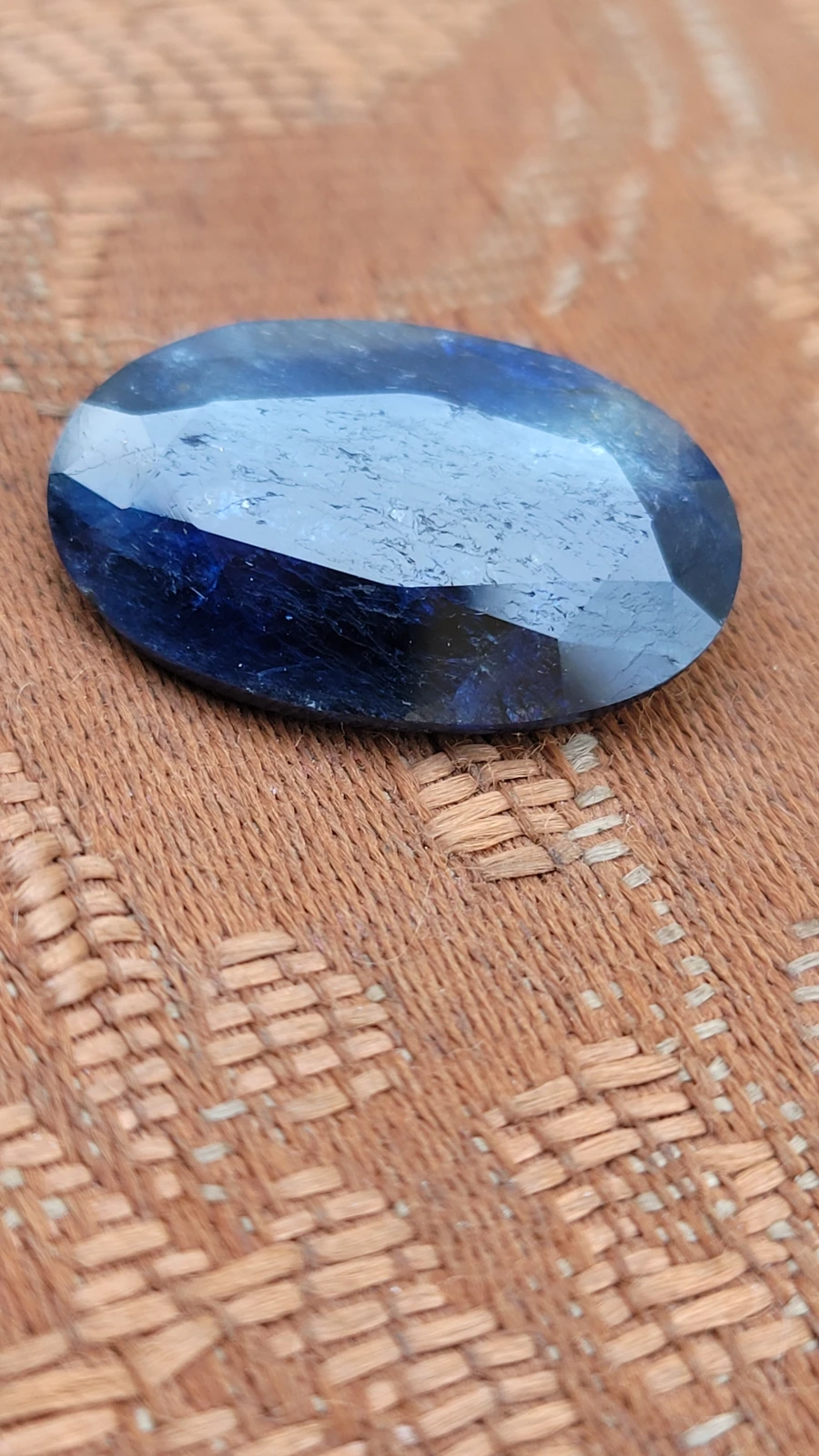 16.6 carats Blue sapphire Oval cut From Afghanistan — view 2
