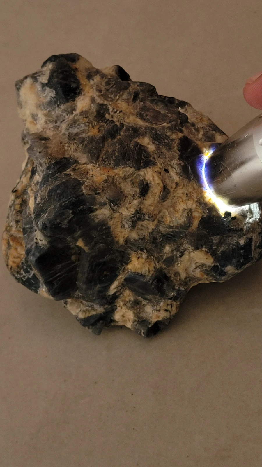 3739.5ct Huge sapphire specimen From Afghanistan — view 5
