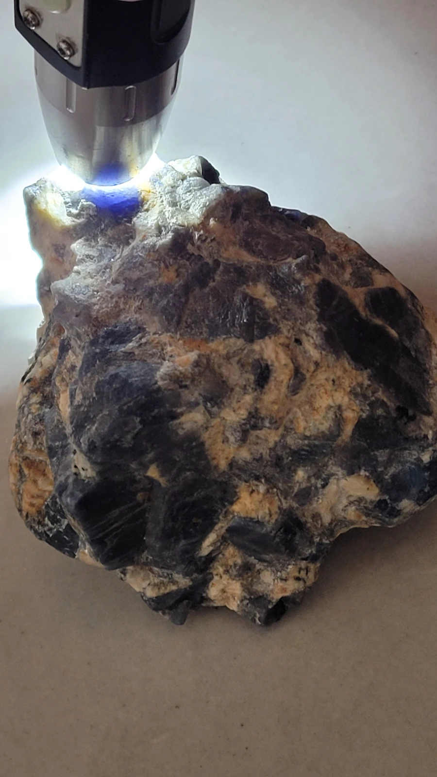 3739.5ct Huge sapphire specimen From Afghanistan — view 6