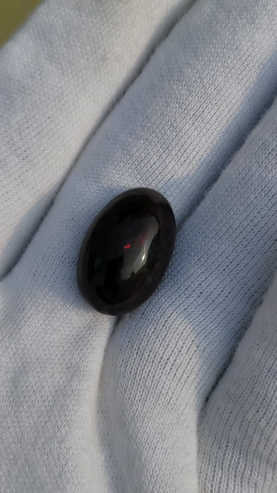 13.15ct Black opal cabochon From Ethiopia — view 2