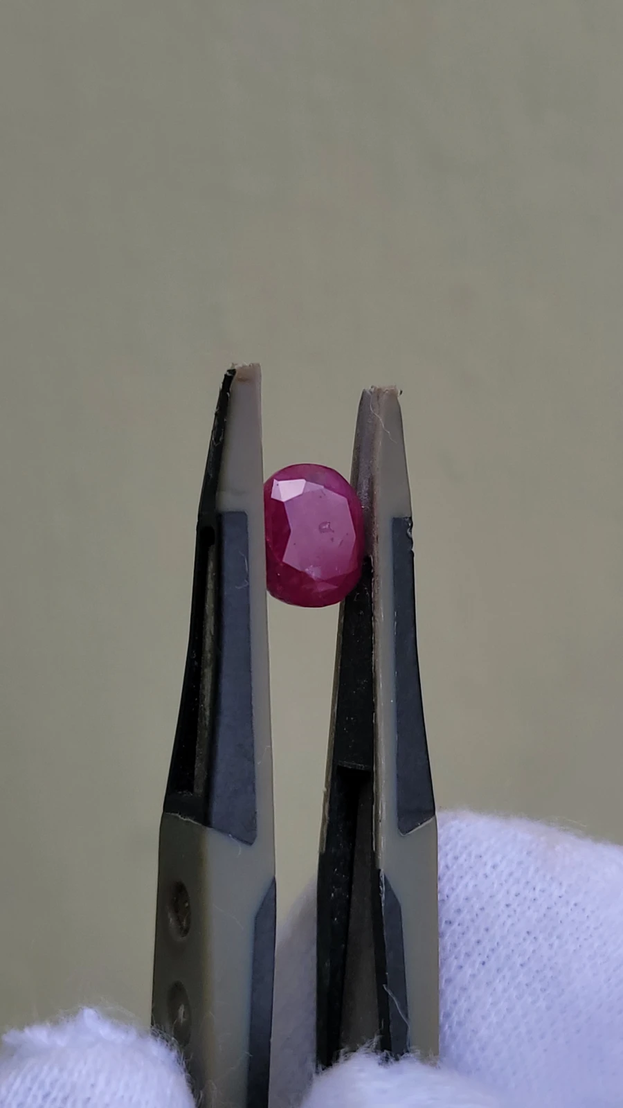 2.75ct Ruby Oval cut Gemstone — view 3