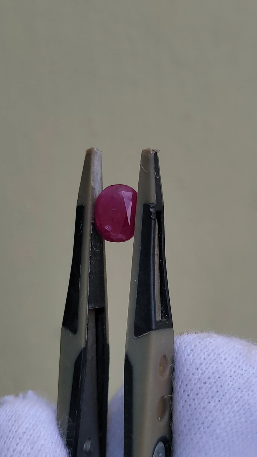 2.75ct Ruby Oval cut Gemstone — view 4