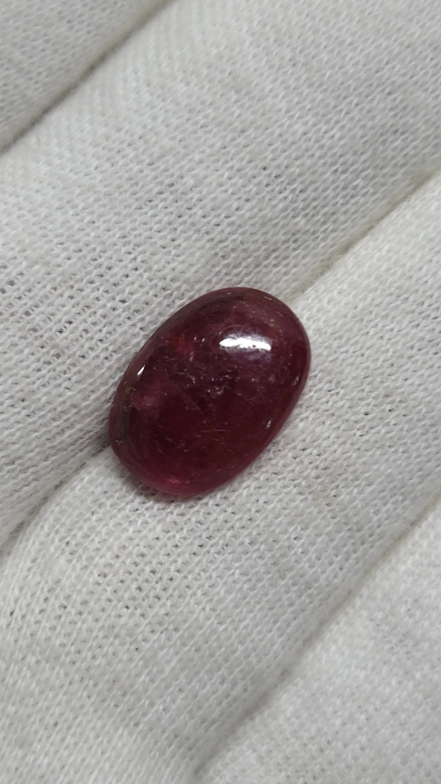 7.95 Ct Natural Ruby Oval Cut From Madagascar — view 2