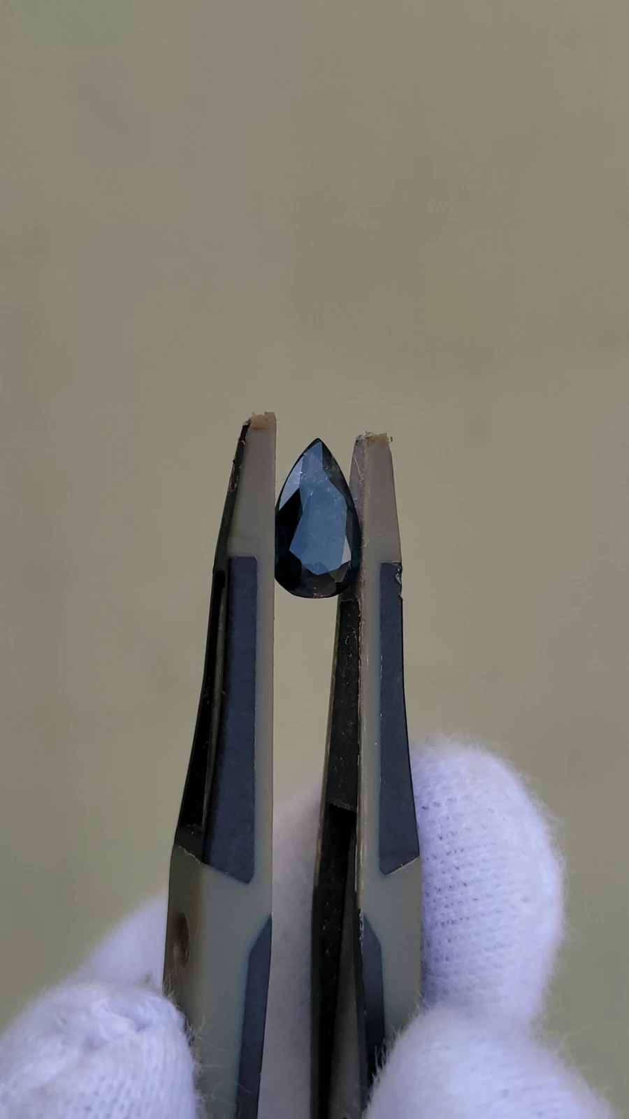 1.4ct sapphire Pear cut From Australia — view 2