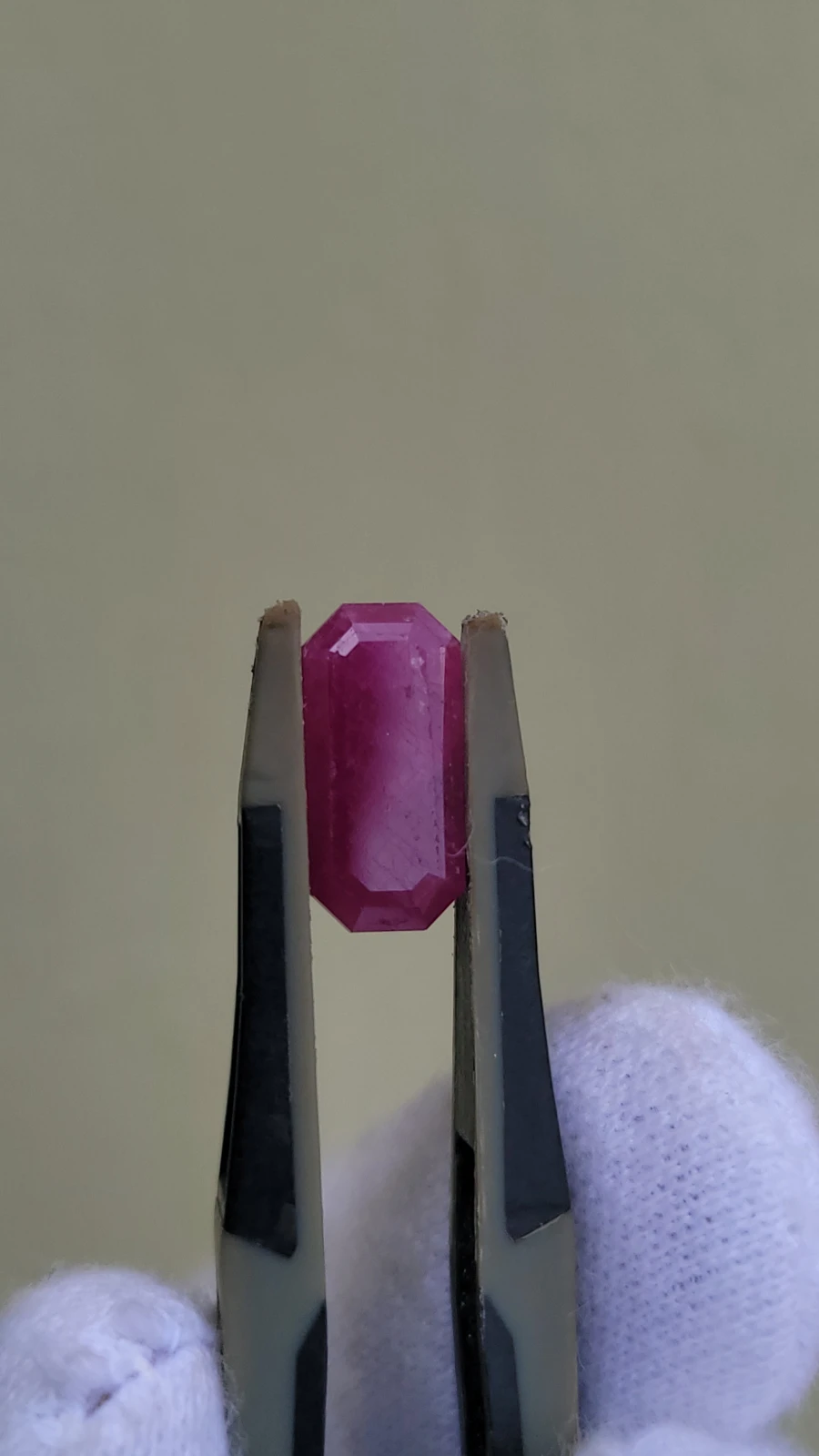 3.65 ct Ruby Emerald cut From Madagascar — view 5